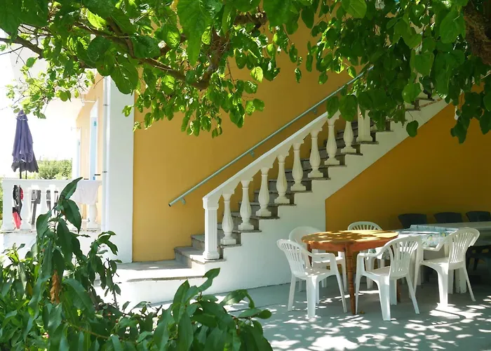Vania Gardenos Vitaládes
