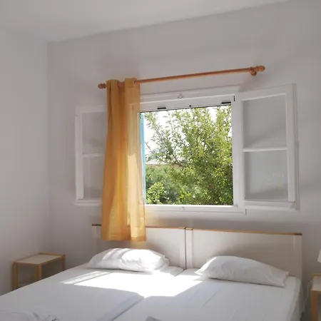 Vania Gardenos Sea View Vitaládes