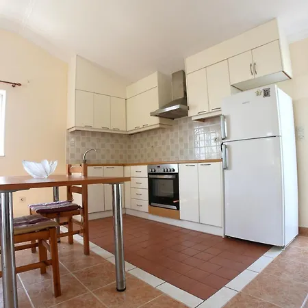 Vania Gardenos Sea View Apartment