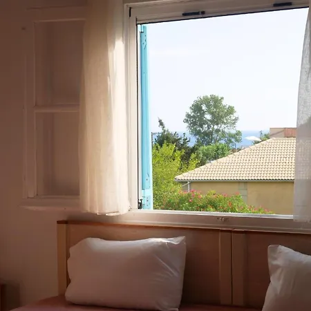 Vania Gardenos Sea View
