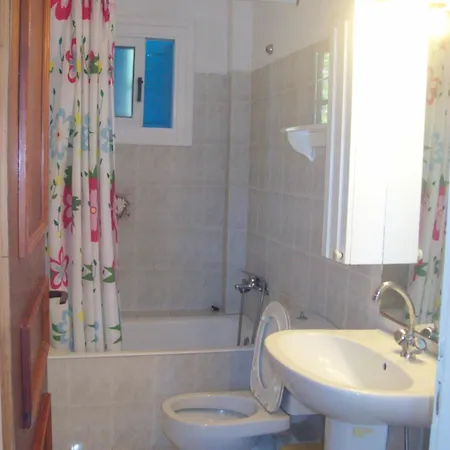 Vania Gardenos Апартаменты